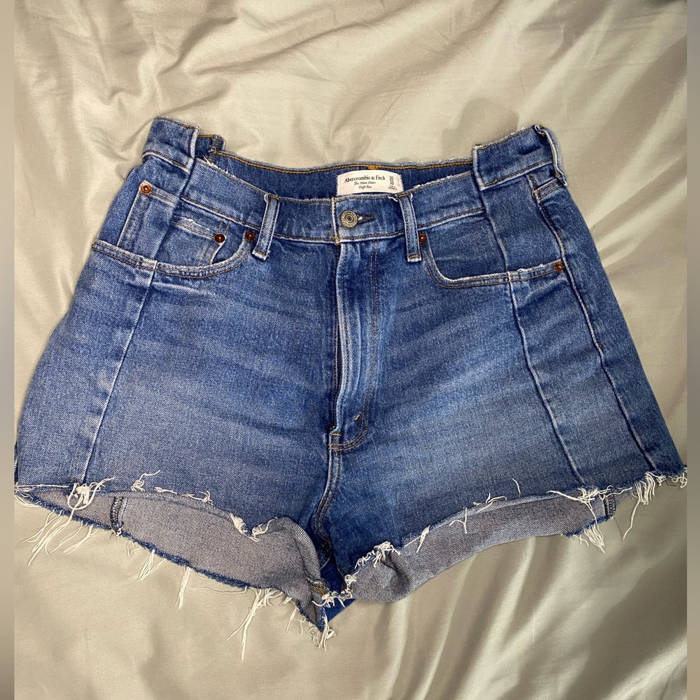 Abercrombie & Fitch Curve Love High Rise mom short, 10